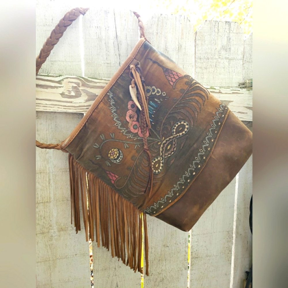 Stacy Leigh purse, leather, NEVER USED